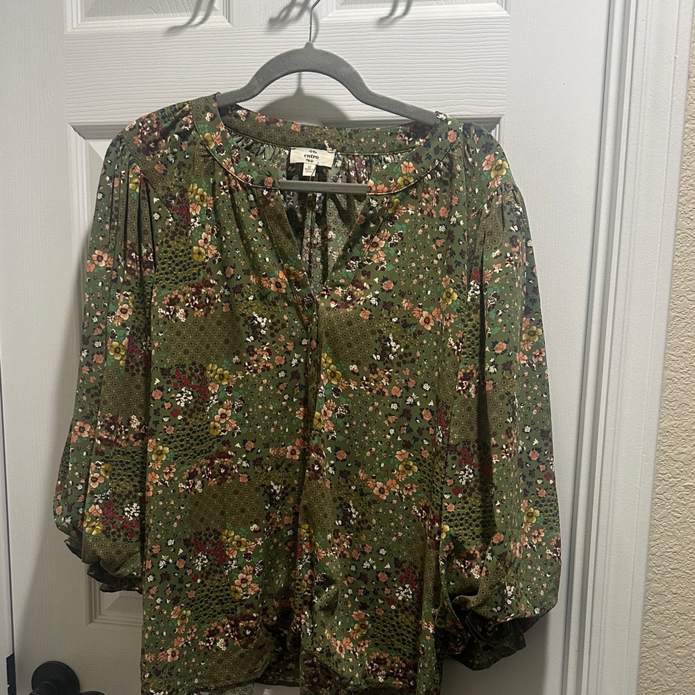 Entro Olive Green Floral Peasant Blouse